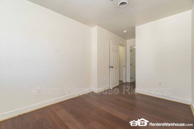 Photo - 411 Gilmer St