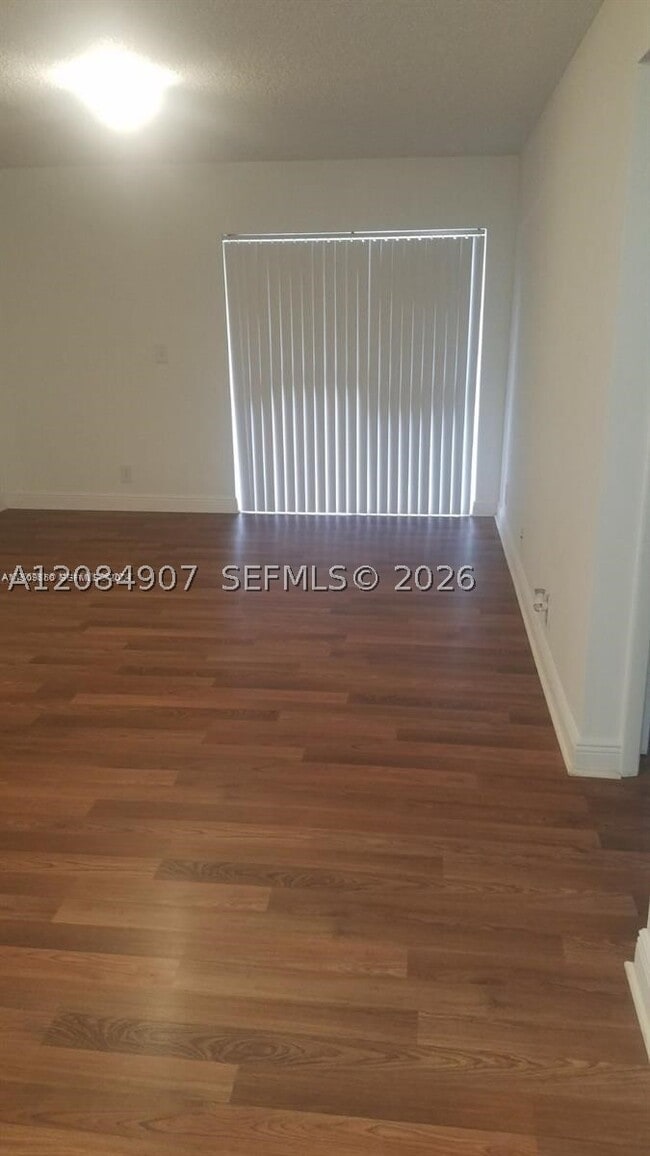 5628 Rock Island Rd Unit 180