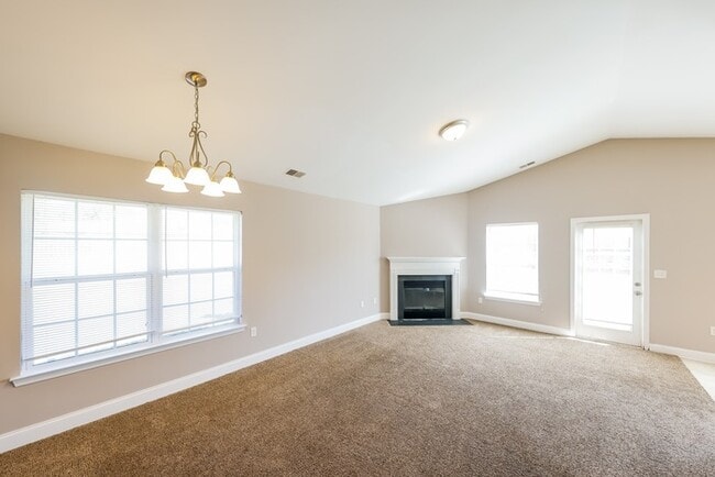 Photo - 254 Ivy Hills Cir