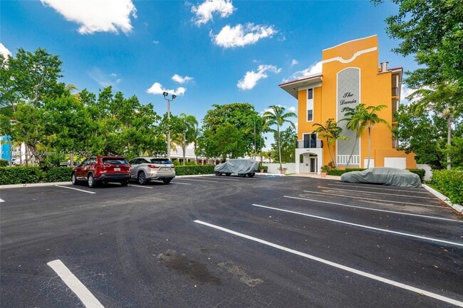 Building Photo - 555 E Dania Beach Blvd Unit 9 Rental