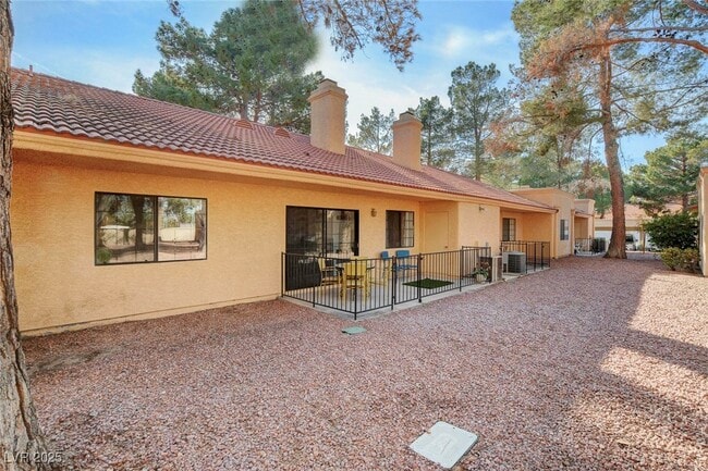 Building Photo - 2851 S Valley View Blvd Unit 1016