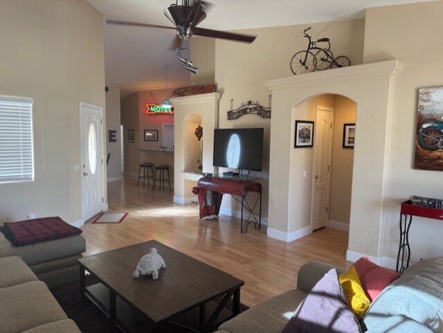 Photo - 2982 Cam Del Rio