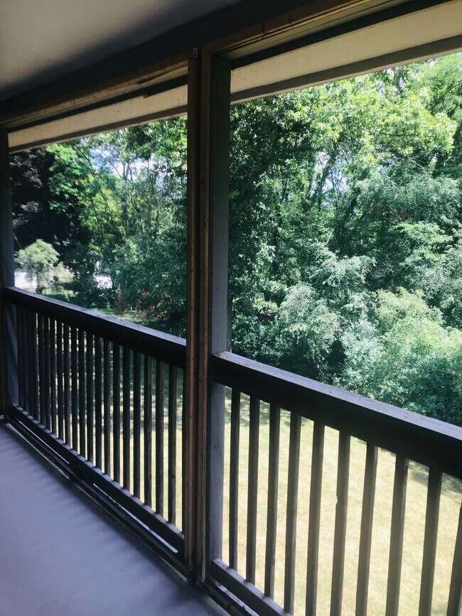 Private Balcony - Parkview Apartments