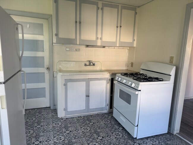 Photo - 608 E Fremont St