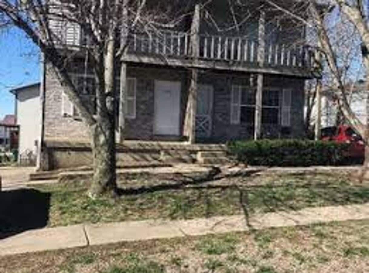 Photo - 400 Wagon Wheel Trail