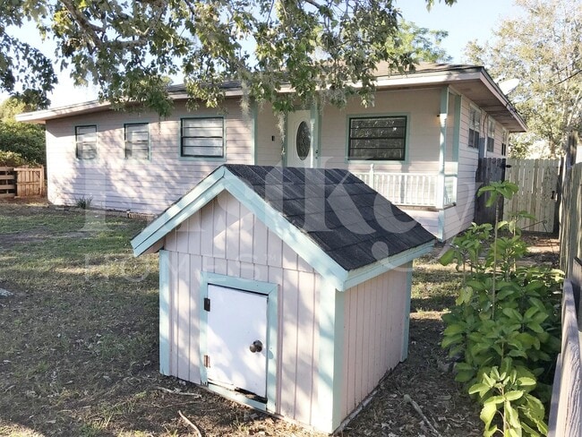 Photo - 10070 Harris Ave