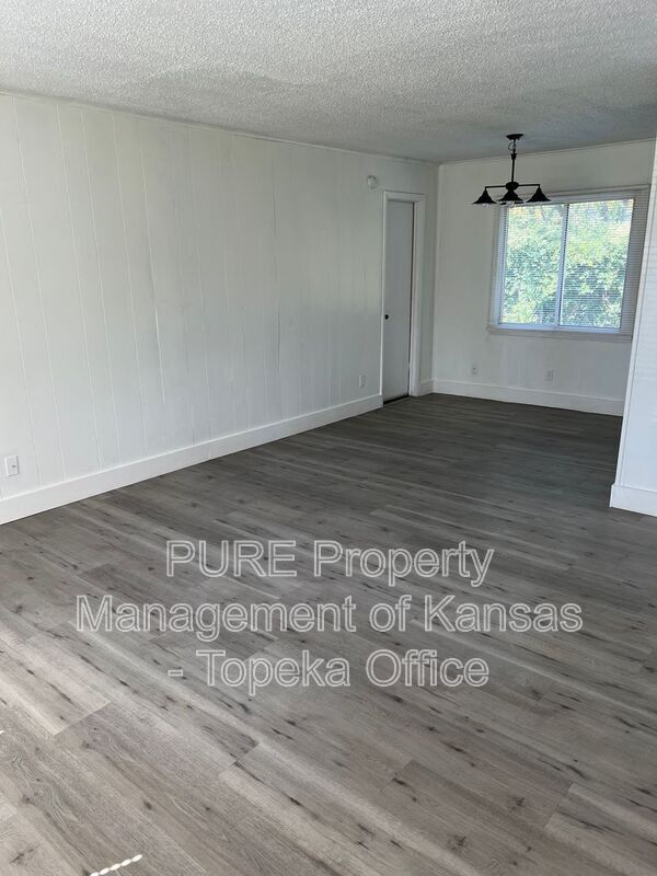 Photo - 3643 SW Clare Ave