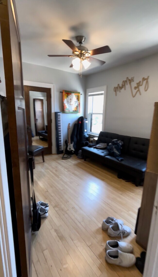 2156 N 62nd St Unidad 2158