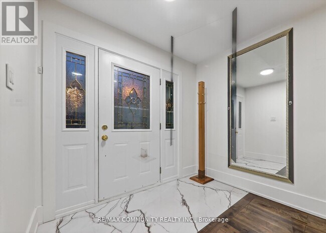 Photo - 14 Pineslope Crescent