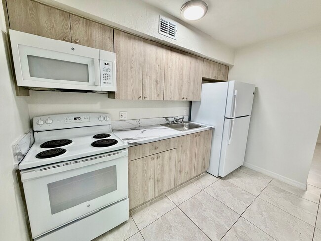 Photo - 1st Floor 2 bed 1 Bath Condo - MOVE IN SPECIAL -Apply now & Get Your Application Fee Credited at ... Unidad 3758 Lora Street,  2