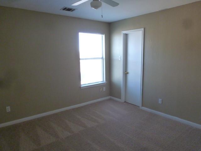 Photo - 2867 Southampton Way