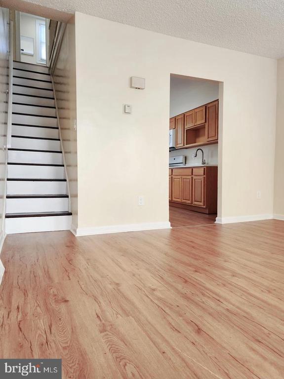 Photo - 1337 S Hollywood St Townhome