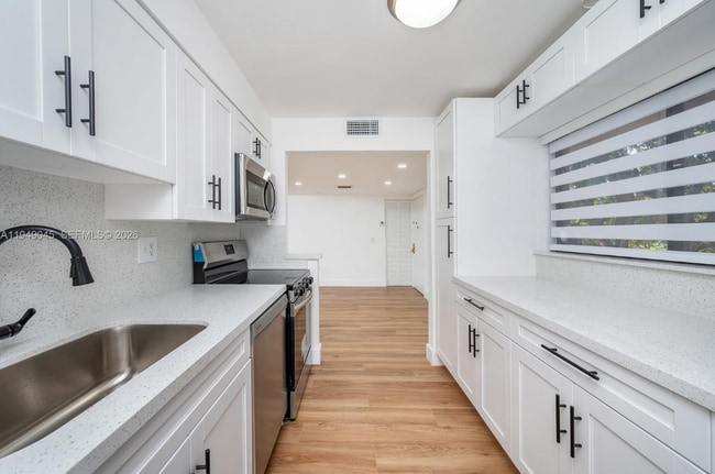Photo - 8415 SW 107th Ave Unit 338W