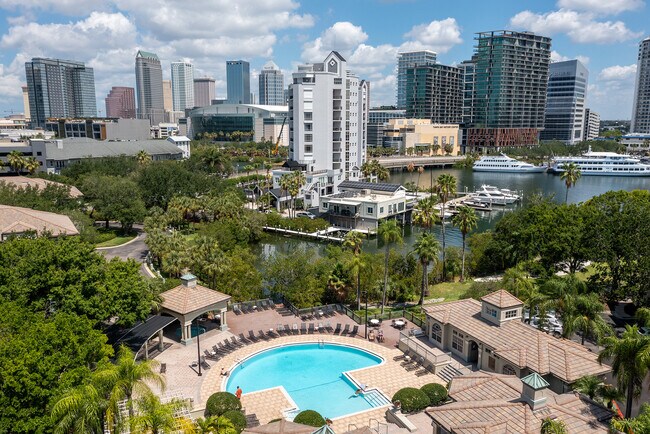 Photo - 705 Mainsail Dr