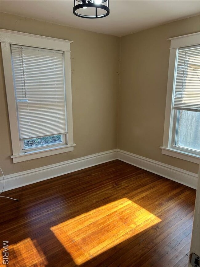 Photo - 2530 Oakland Ave