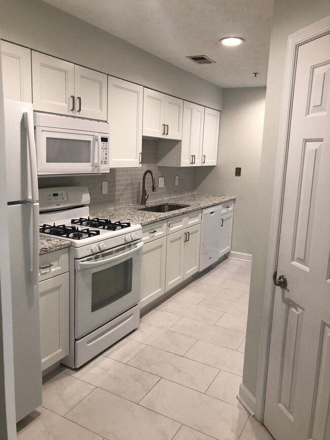 Photo - Great 2 bed 2 bath condo in Annapolis!