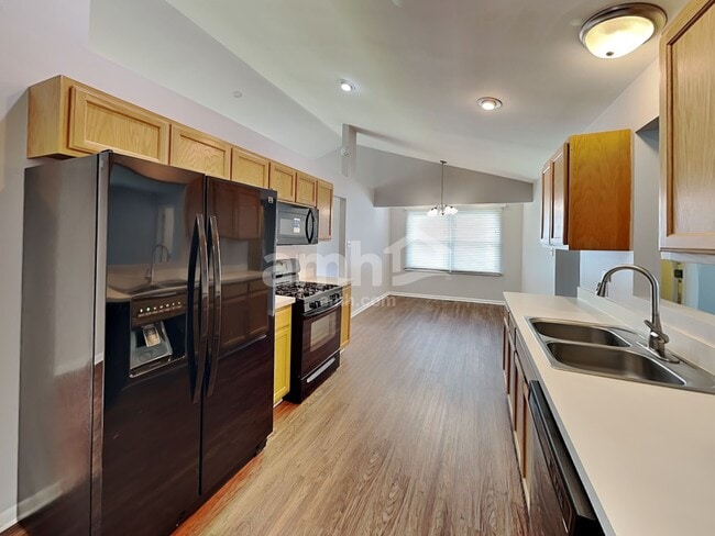 Photo - 6605 Goldhaber Ln