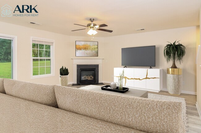 Photo - 121 Woodcote Dr