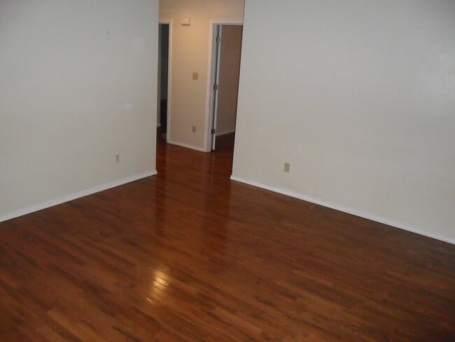 217 Conn Terrace