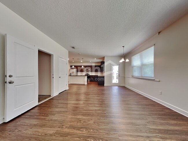 Photo - 1807 Silver Point