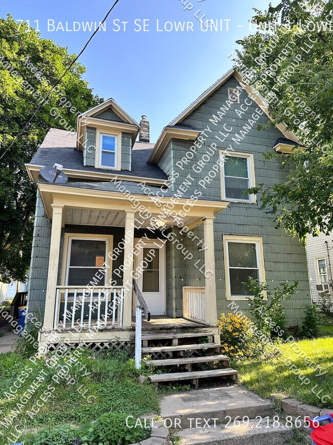 Cherry Hill 2 Bedroom Main Floor Apartment Unit Unit 1 Lower Grand