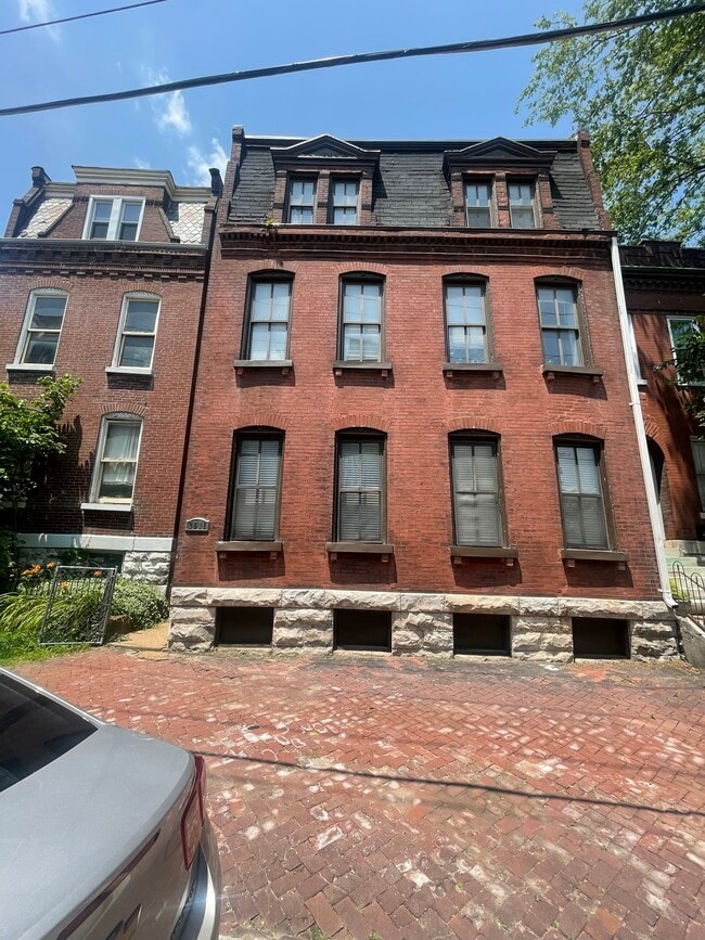 Building Photo - 2511 South 9th Street. Rental
