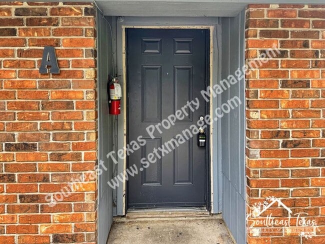 Building Photo - 782 Pinchback Rd Rental