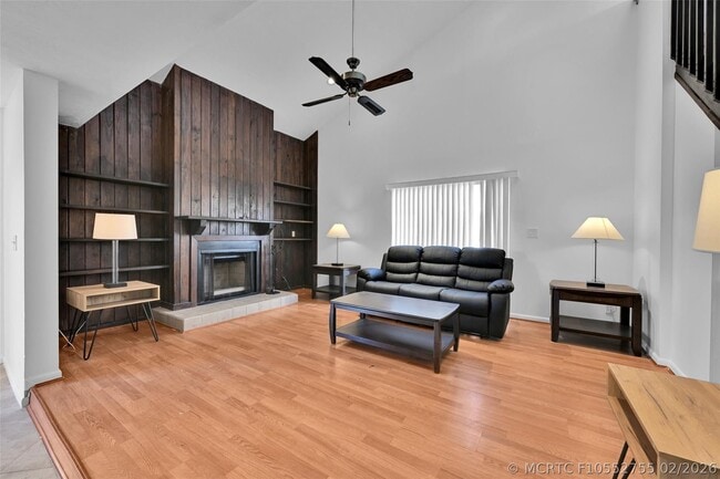 4011 Coral Springs Dr