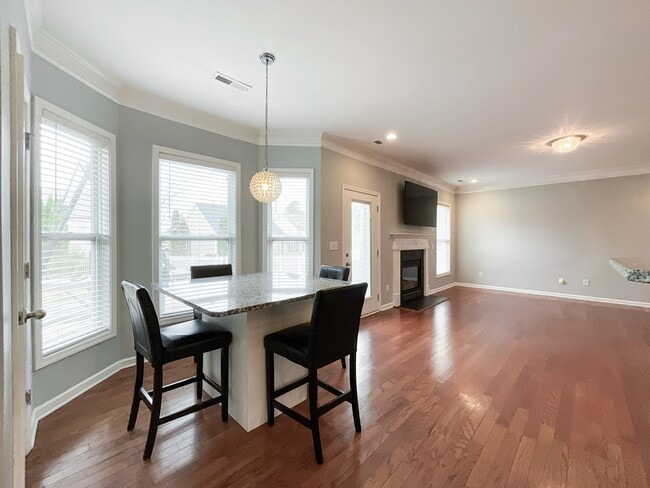 Photo - 3021 Gloxinia Rd