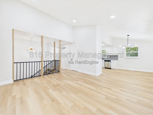 Photo - 9524 Manning Ave Unit 9520