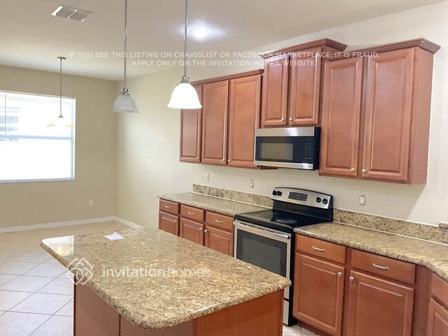 Photo - 2908 Youngford St