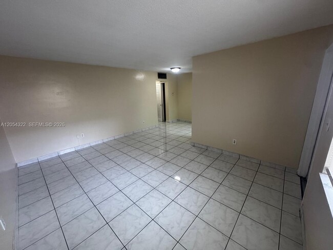 Photo - 1832 Madison St Unit 102