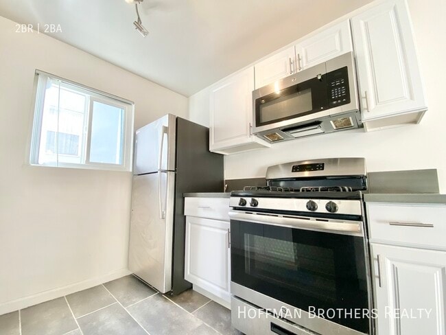 Photo - 1808 N Harvard Blvd Unit 19