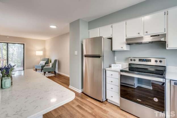 Photo - 111 Weatherstone Dr