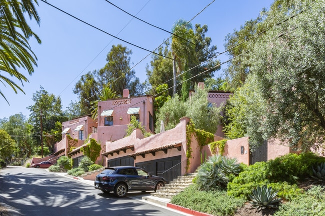 Building Photo - Las Orquideas Rental