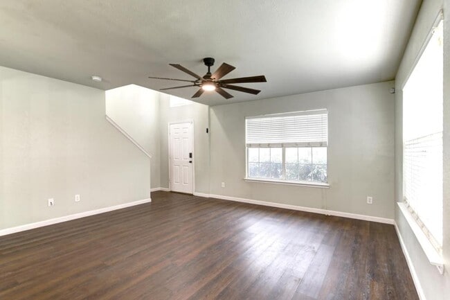 Photo - 8609 Muir Dr