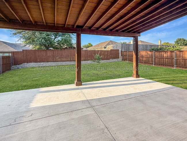 Photo - 512 Winchester Dr