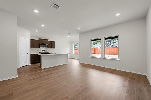 Photo - 2324 Burleson Rd