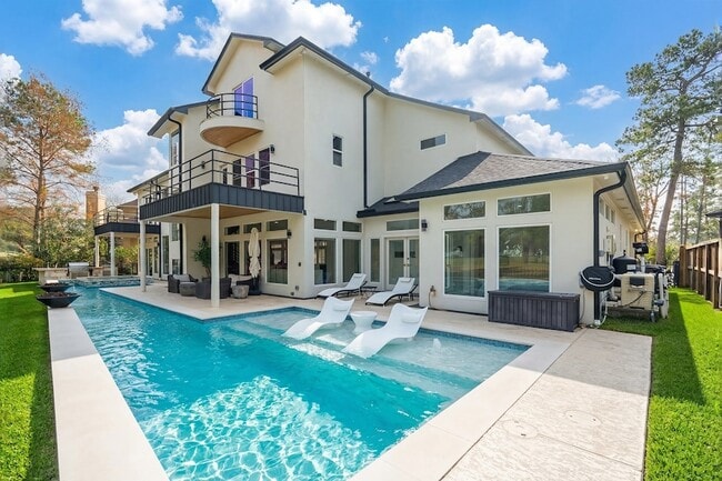 Building Photo - 6510 Sussex Ct