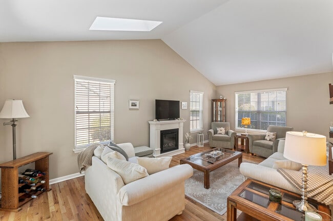 Photo - 12 Echo Pond Rd