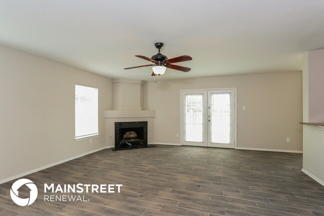 Photo - 203 Mentor Dr