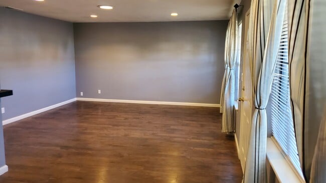 Photo - 1992 14th St