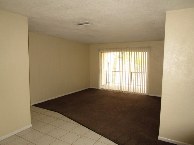 South Daytona Apartments