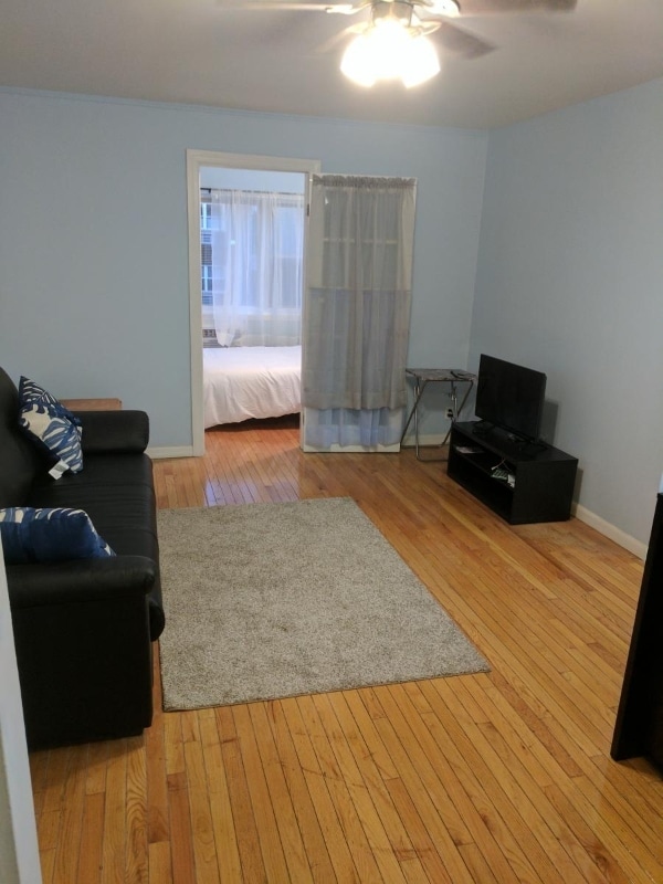 Photo - 120 32nd St