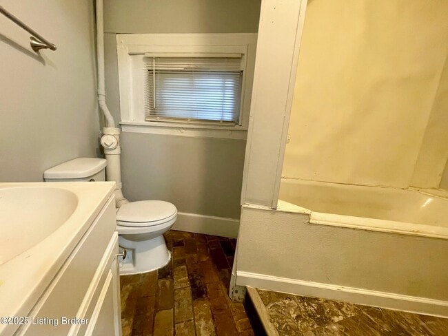 Photo - 1349 Olive St Unit 4