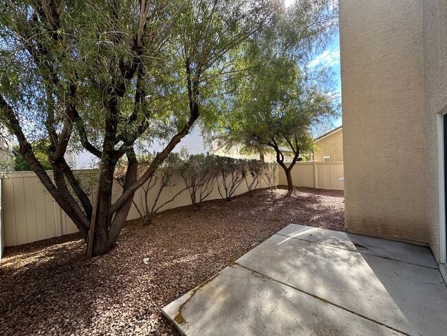 Photo - 3 Bedroom, 2.5 Bath, 2 Car garage