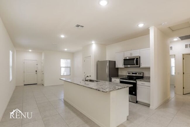 Photo - 35327 W San Capistrano Ave