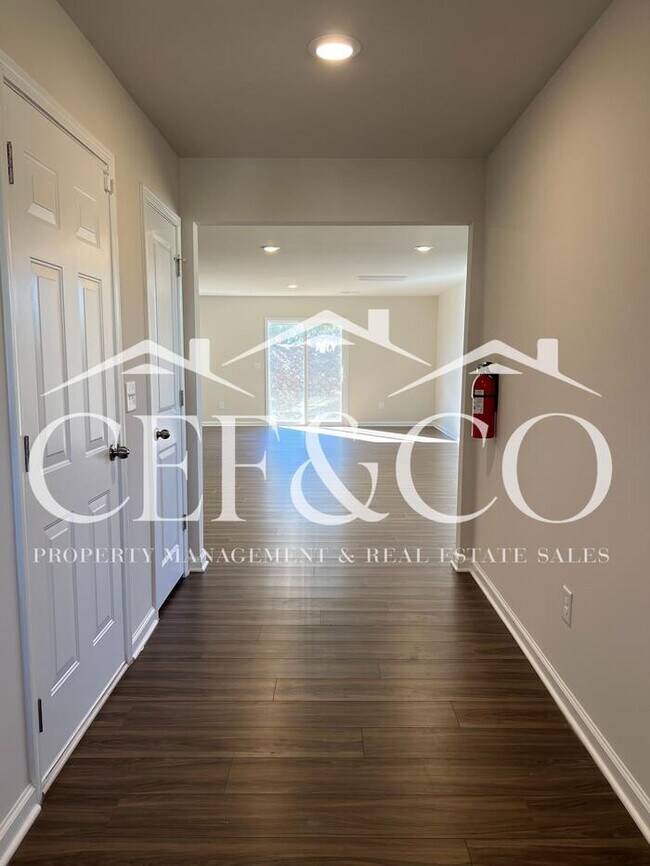 Photo - Spacious 5-Bedroom Home with Loft, 2-Car Garage & Neighborhood Amenities