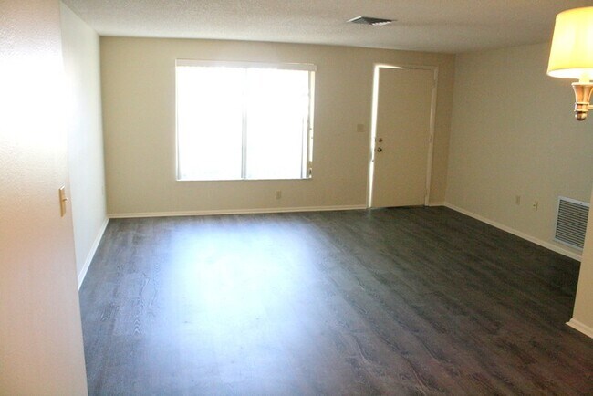 Photo - Beautiful large 2 bedroom 2 bath in New Port Richey