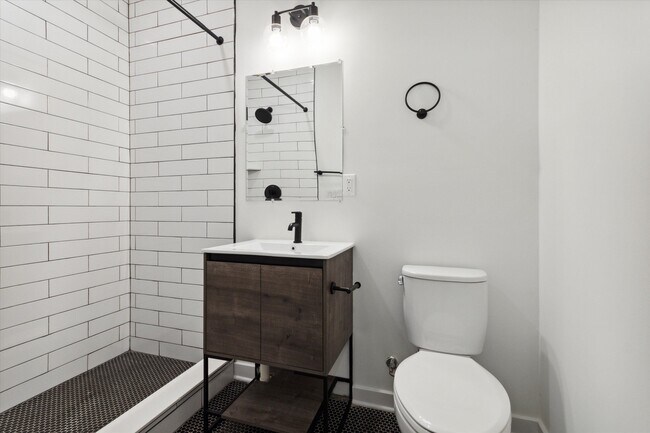 Photo - 1514 Master St Unit A1